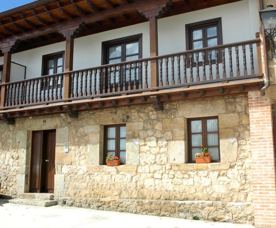 Apartamentos Llave De Santillana Σαντιγιάνα ντελ Μαρ Δωμάτιο φωτογραφία